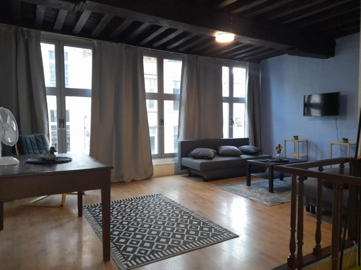 Blue Apartment In The Old Town Антверпен Экстерьер фото